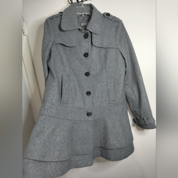 Guess (Size L) Gray Ruffle Layered Hem Wool Blend Button Down Belted Cuff Coat - Picture 7 of 16